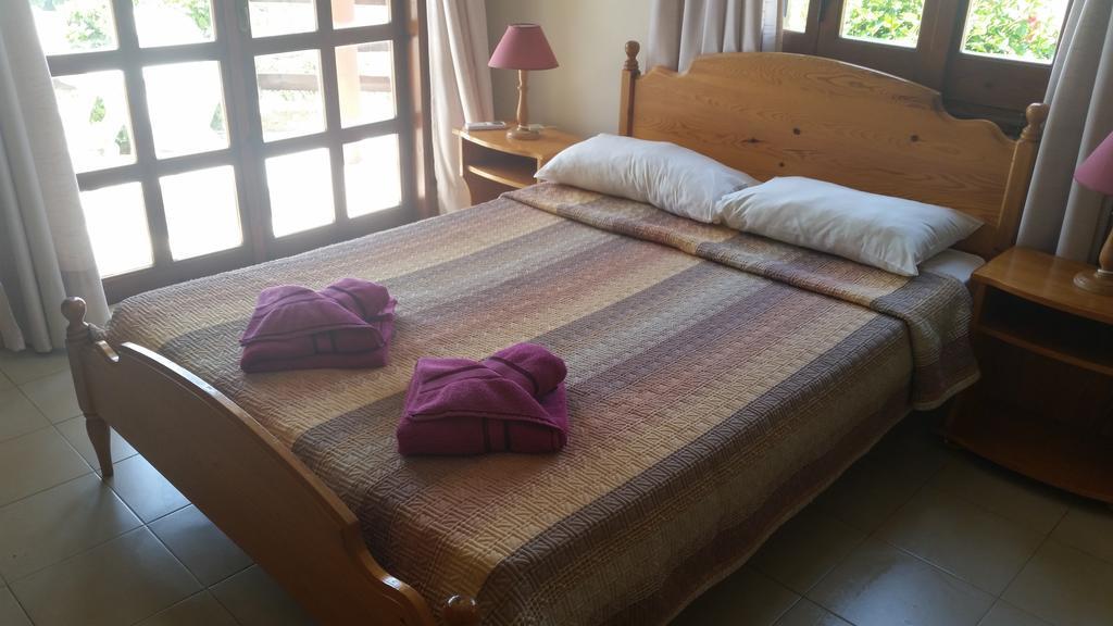 Pelekanos Apartments Pissouri Habitación foto