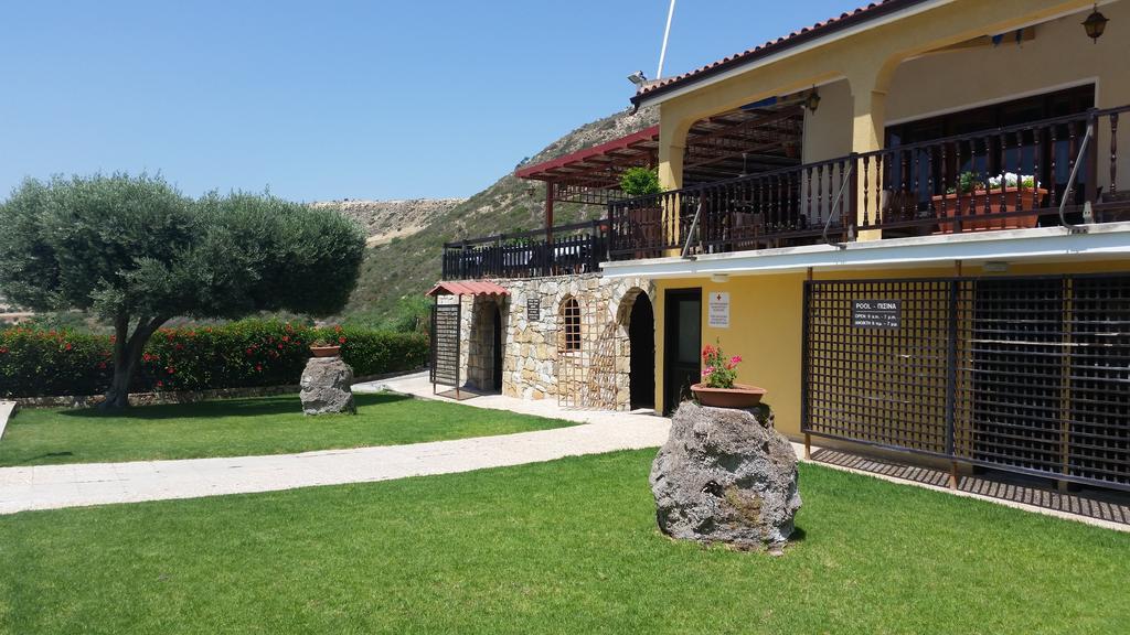 Pelekanos Apartments Pissouri Habitación foto